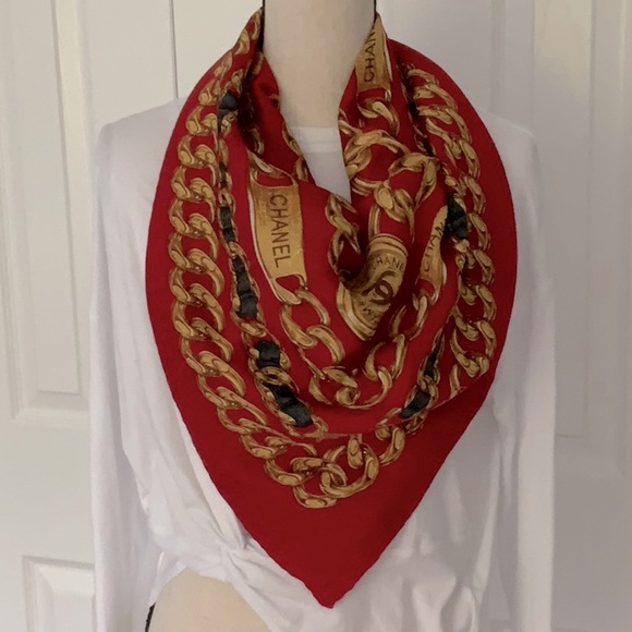 Chanel 31 Rue Cambon Paris Chain Link Silk Scarf - Picture 9 of 10